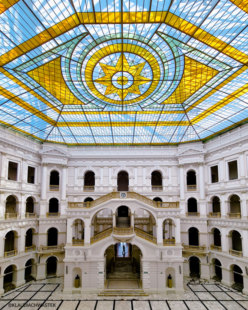 Gmach Główny Politechniki Warszawskiej Gmach Główny Politechniki Warszawskiej